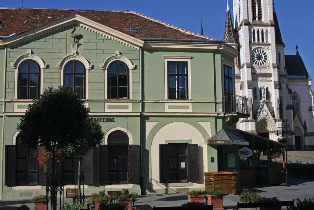 Arany Strucc Hotel Koszeg Bagian luar foto